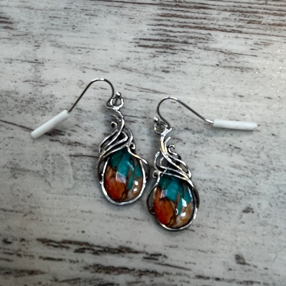 Bohemian Retro Turquoise Dangle Earrings - Picture 6 of 8